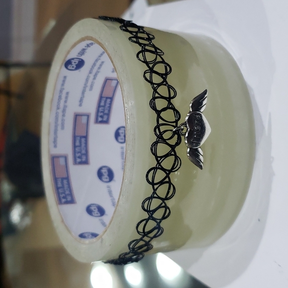 Womens chocker Necklace angle wings - Picture 4 of 4